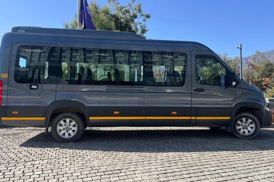 Mini bus available for group travel in Mangalore